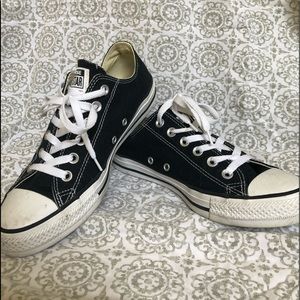 Black converse